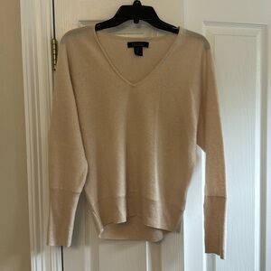 V neck cashmere sweater